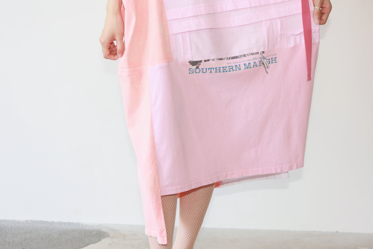 POTTOxUDW UP-CYCLED PIGMENT-DYED SIDE OPEN ONE-PIECE DRESS, STAR PINK