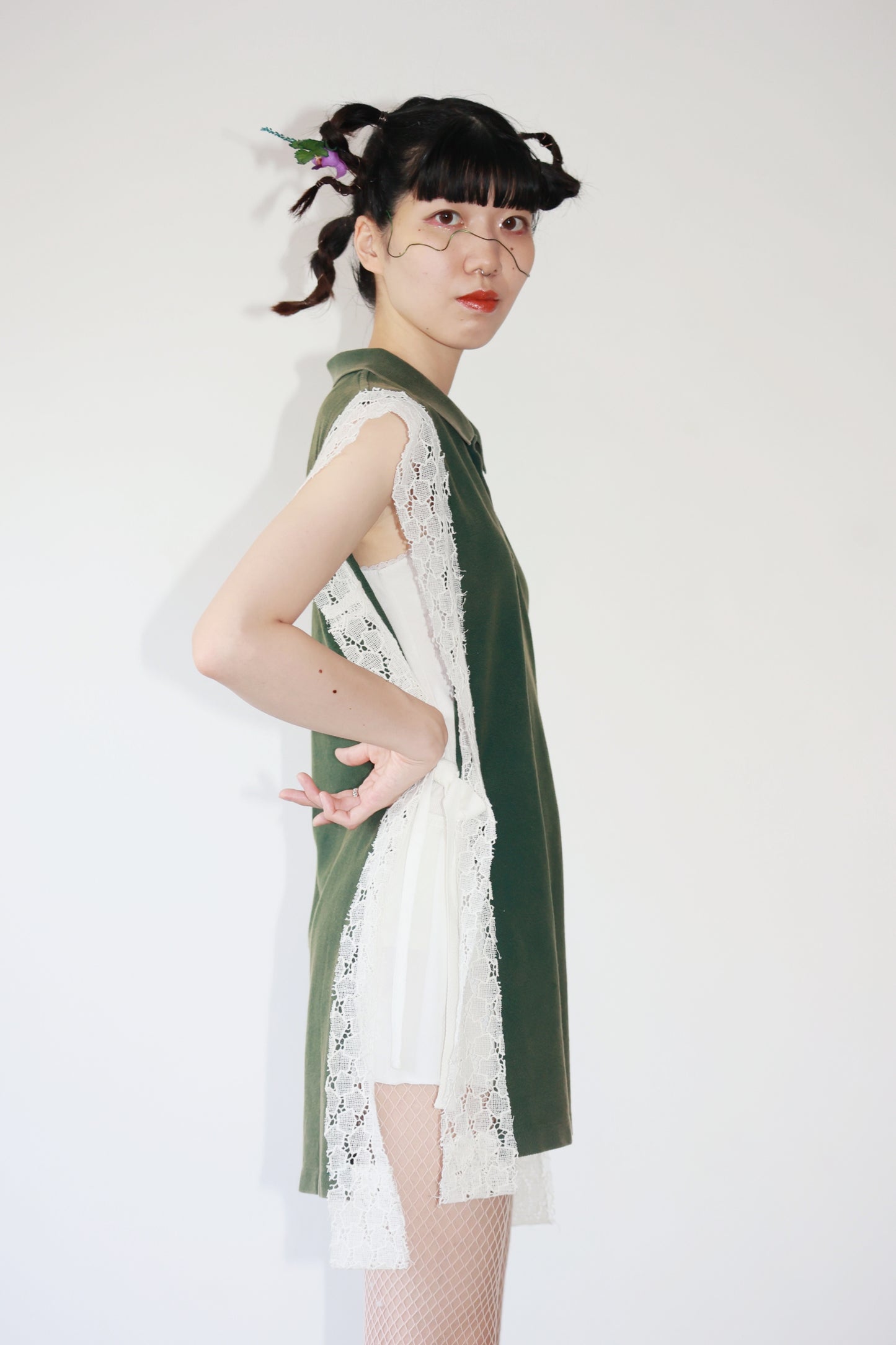 POTTOxUDW UP-CYCLED E-FLOW BLEACHED GILET, MOSS-GREEN, LACE