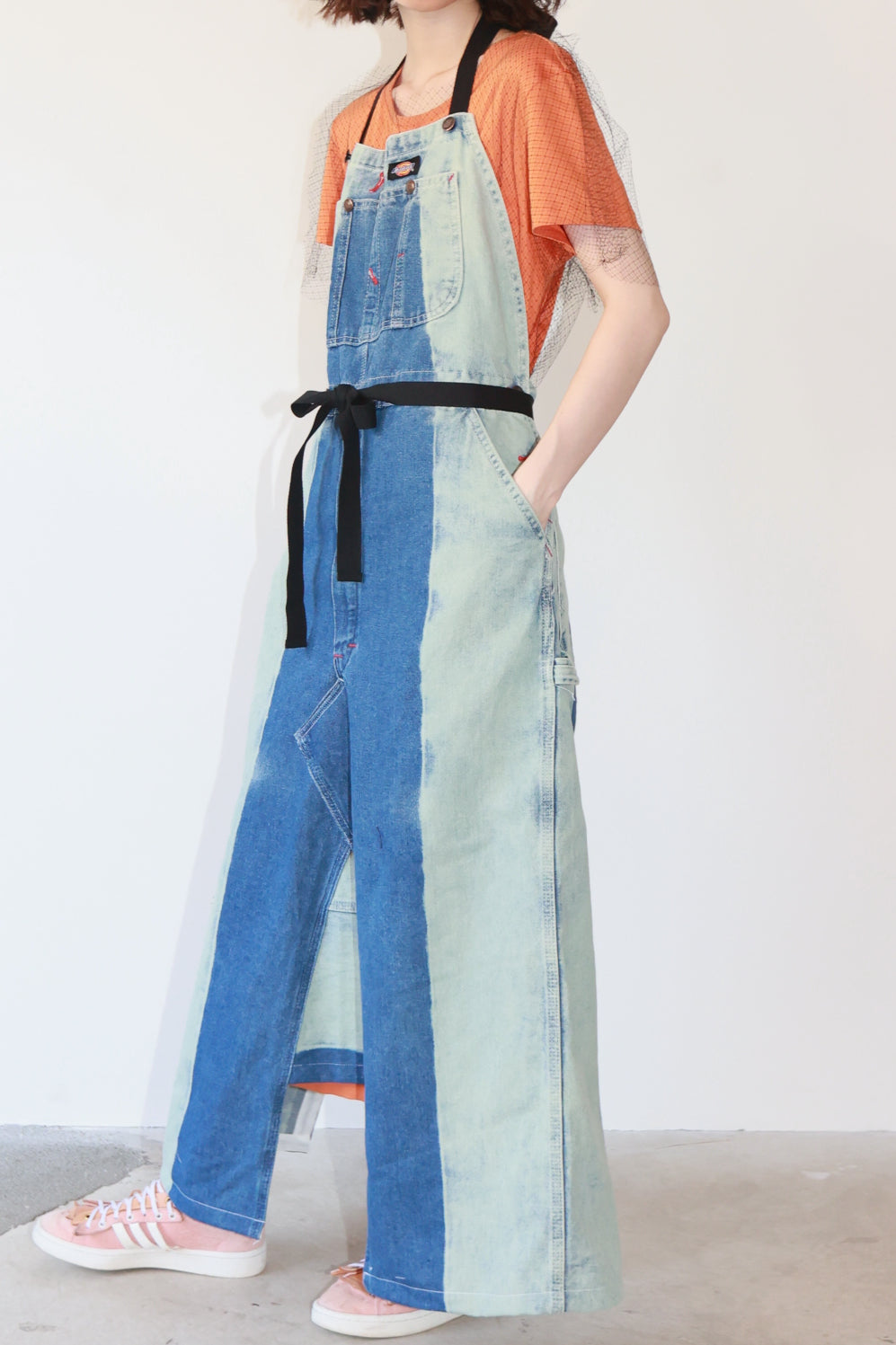 POTTOxUDW UP-CYCLED E-FLOW BLEACHED COVERALL APRON, FOLDED BLEACH